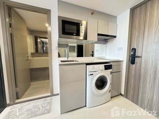 Wohnung zur Miete mit Studio in Khlong Toei, Bangkok
