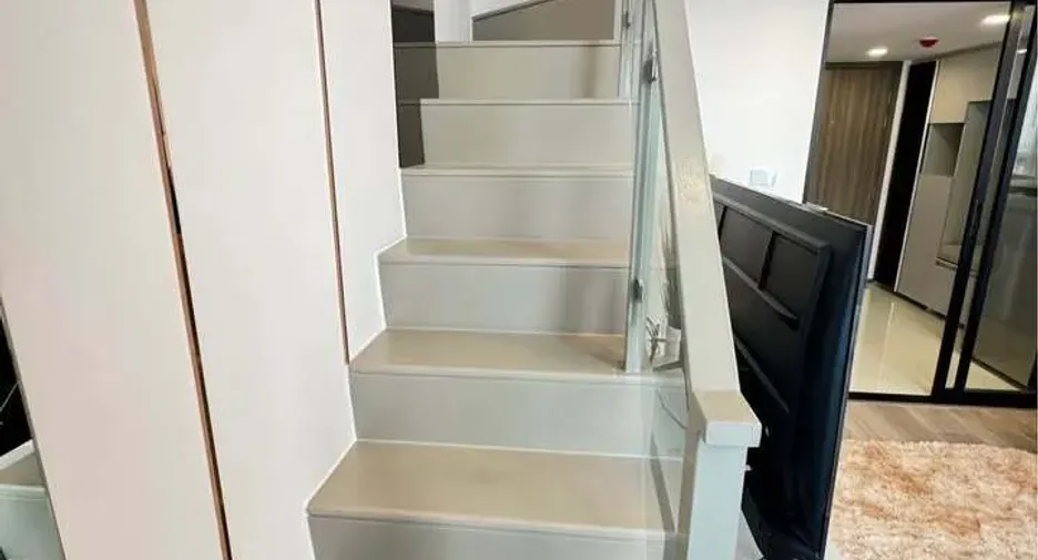 For rent studio condo in Khlong Toei, Bangkok