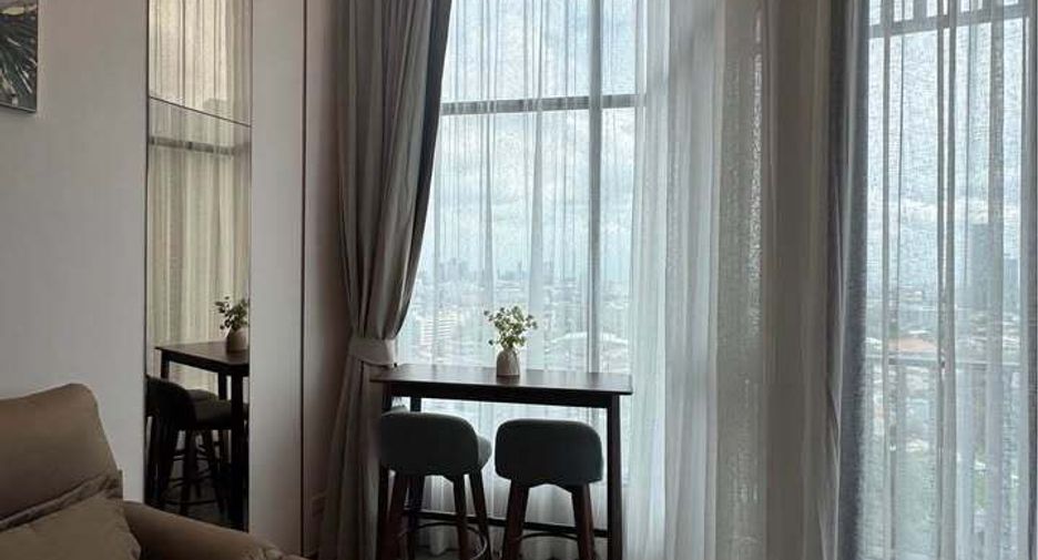 Wohnung zur Miete mit Studio in Khlong Toei, Bangkok