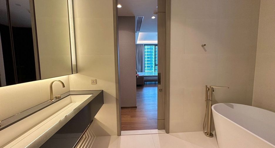 À louer 2 chambres condo à Khlong Toei, Bangkok