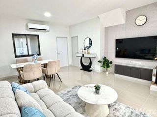 出租 3 卧室 独立屋 在 Bang Phli, Samut Prakan