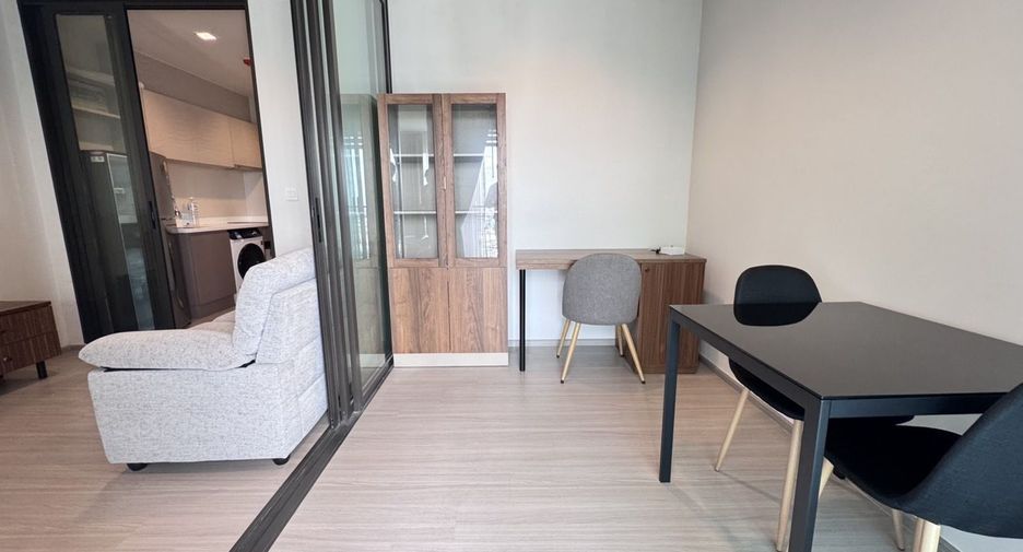 For rent 2 bedrooms condo in Thon Buri, Bangkok