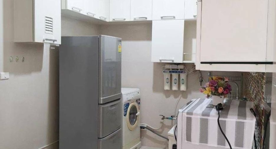 For rent 3 bedrooms condo in Ratchathewi, Bangkok
