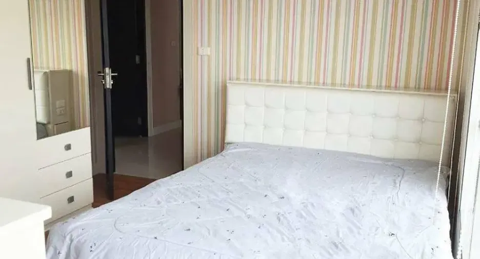 For rent 3 bedrooms condo in Ratchathewi, Bangkok