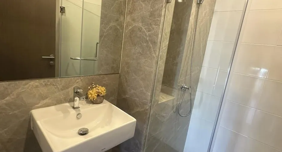 For rent 1 bed condo in Bang Kapi, Bangkok