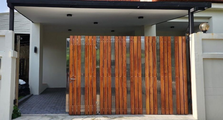 Haus zur Miete mit 3 Zimmer in Watthana, Bangkok