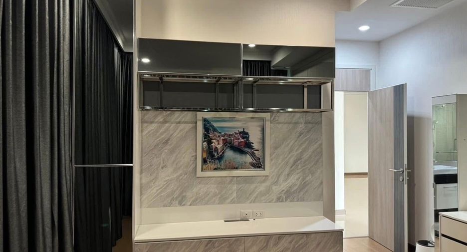 For rent 2 bedrooms condo in Ratchathewi, Bangkok