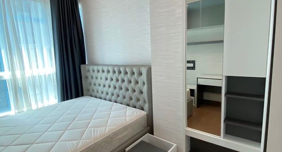 For rent 2 bedrooms condo in Ratchathewi, Bangkok