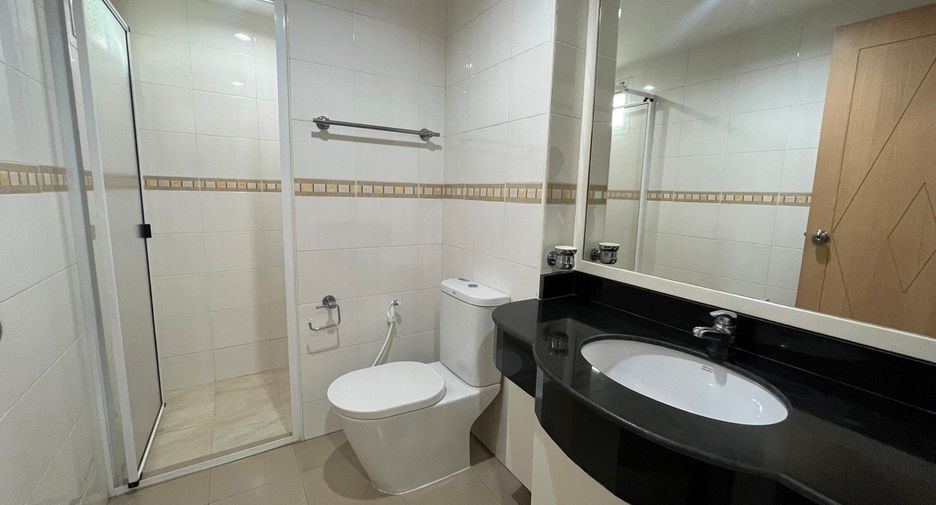 Apartamento en alquiler de 3 habitaciones en Watthana, Bangkok
