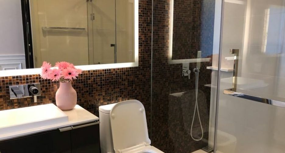For rent 2 bedrooms condo in Sathon, Bangkok