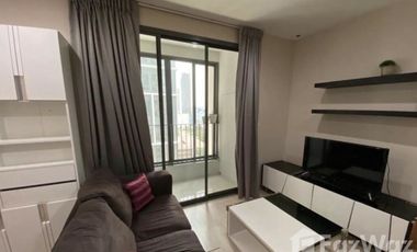 Condo en alquiler de 2 habitaciones en Ratchathewi, Bangkok