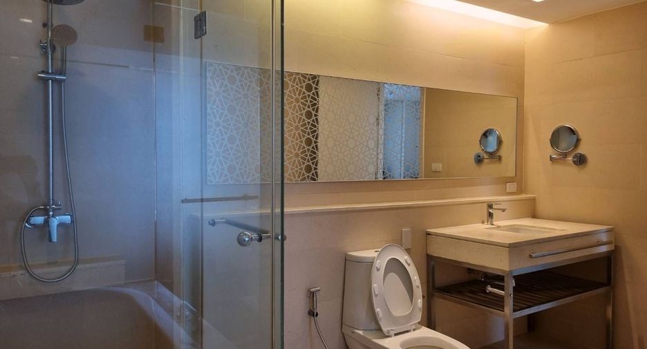 For rent 1 bed condo in Sathon, Bangkok