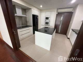 For rent 4 bedrooms condo in Pathum Wan, Bangkok