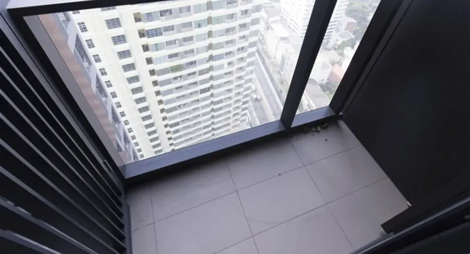 For rent 1 bed condo in Pathum Wan, Bangkok