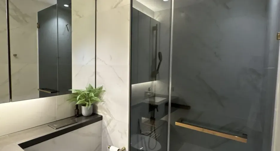 For rent 2 bedrooms condo in Khlong Toei, Bangkok