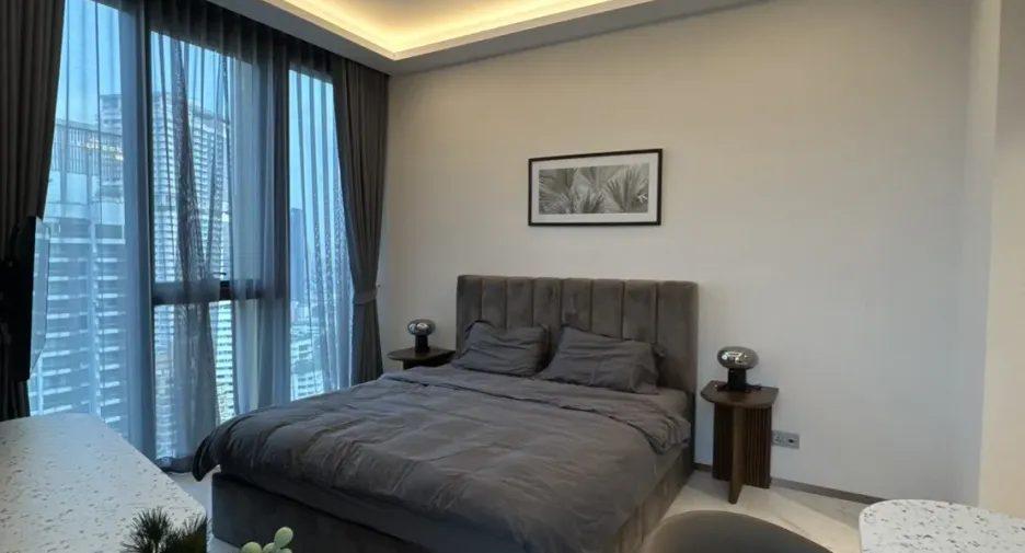 For rent 2 bedrooms condo in Khlong Toei, Bangkok