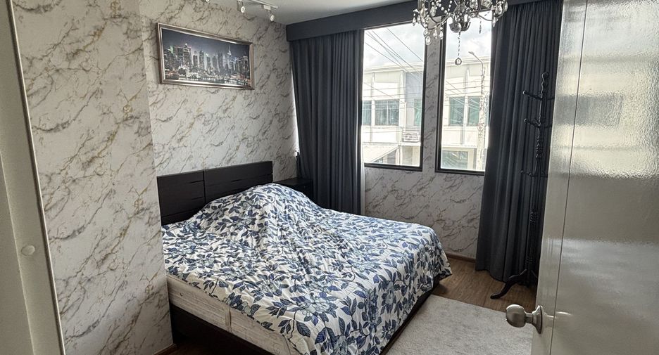 For rent 3 ベッドルーム house in Saphan Sung, Bangkok