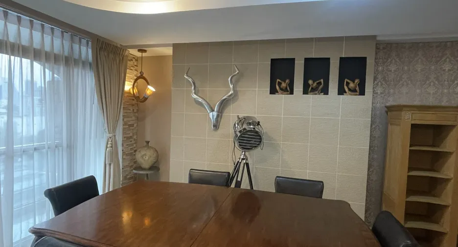 For rent 2 bedrooms condo in Watthana, Bangkok