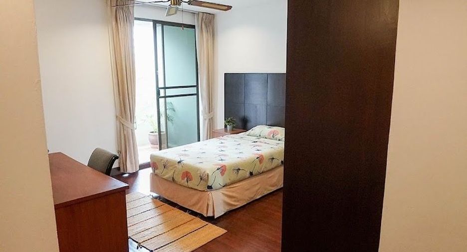 For rent 3 bedrooms apartment in Watthana, Bangkok
