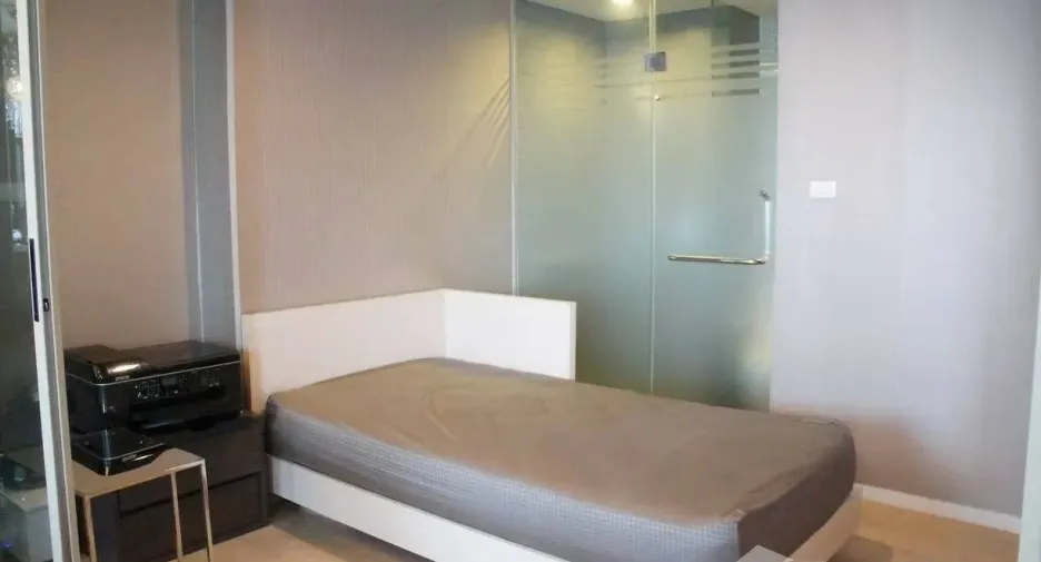 For rent 2 bedrooms condo in Phaya Thai, Bangkok