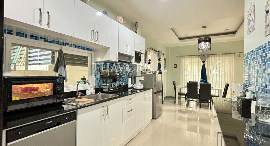 Casa en venta de 3 habitaciones en Bang Lamung, Chonburi