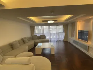 À louer 3 chambres appartement à Watthana, Bangkok