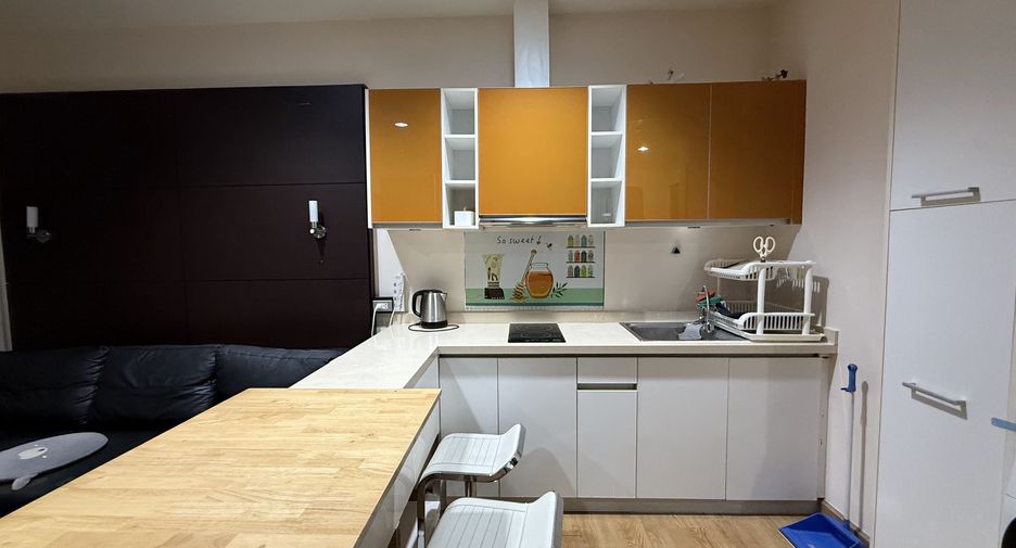 For rent 2 bedrooms condo in Ratchathewi, Bangkok