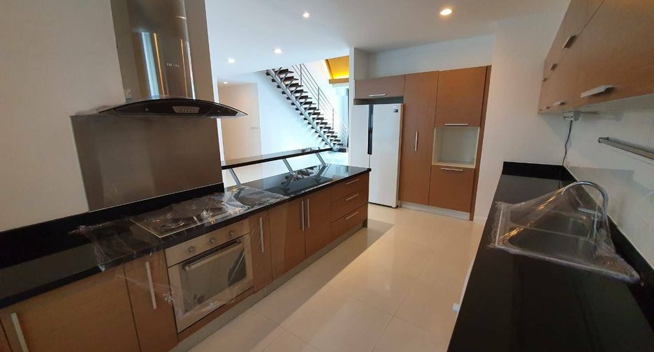 Wohnung zur Miete mit 4 Zimmer in Watthana, Bangkok