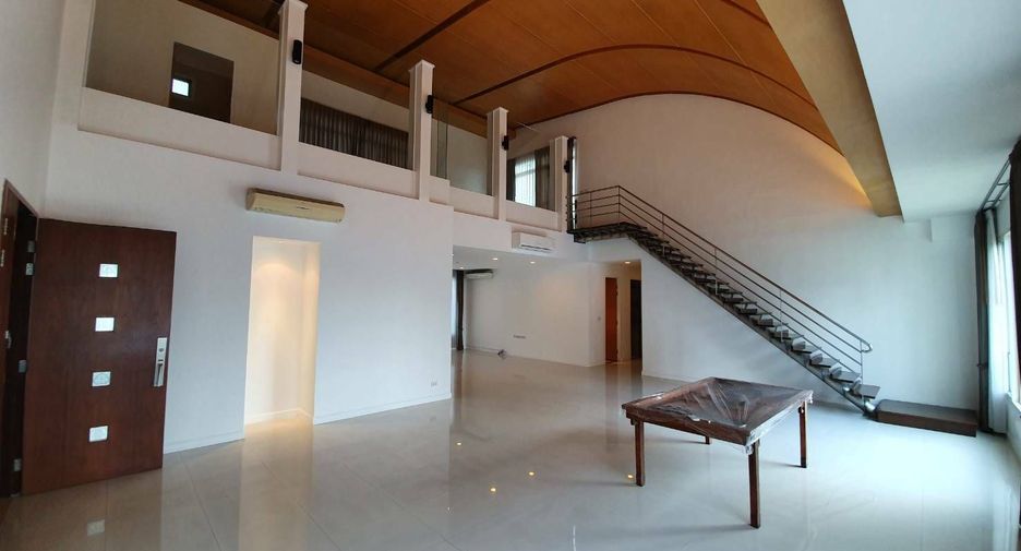 Wohnung zur Miete mit 4 Zimmer in Watthana, Bangkok