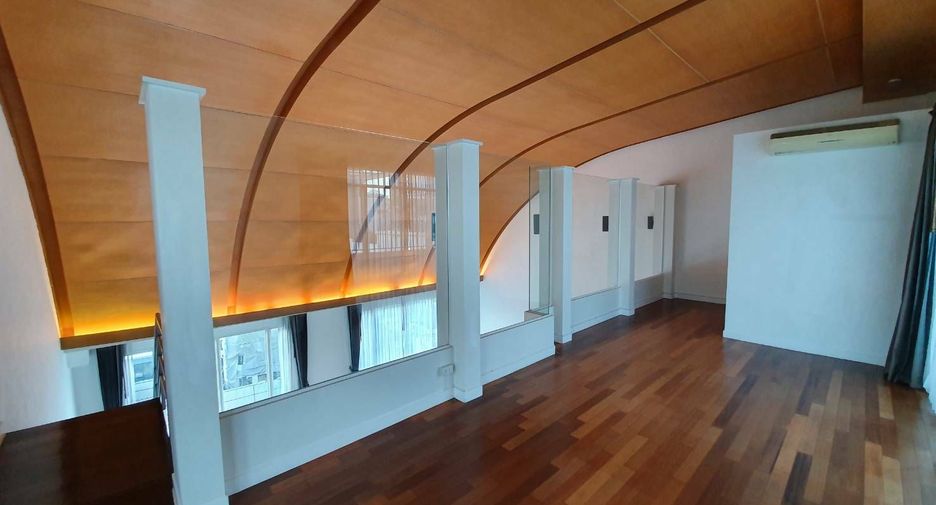 Wohnung zur Miete mit 4 Zimmer in Watthana, Bangkok