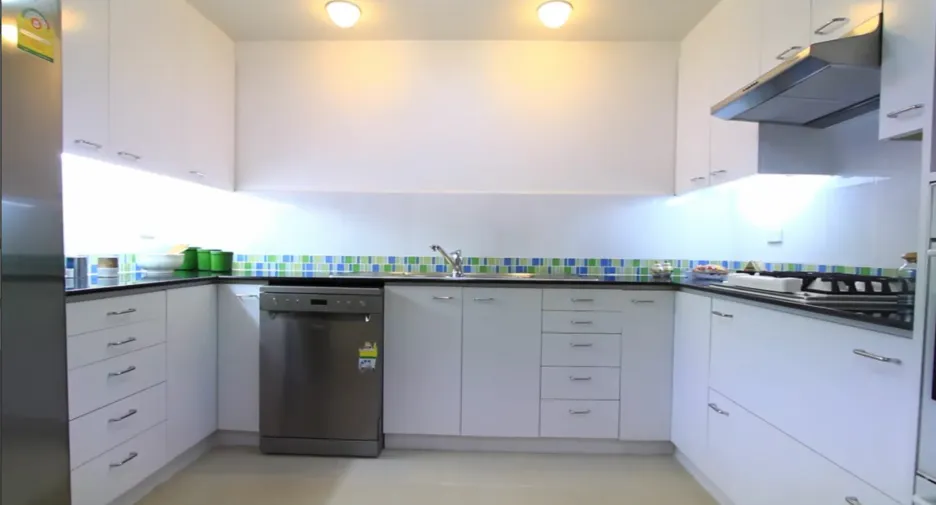 For rent 4 bedrooms condo in Sathon, Bangkok