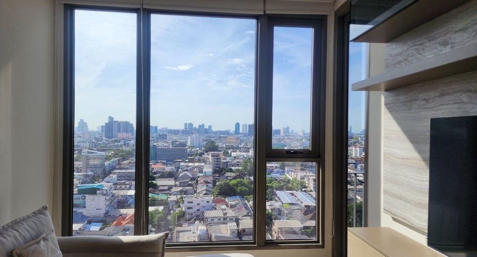 For rent 3 bedrooms condo in Bang Kho Laem, Bangkok