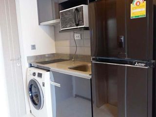 Wohnung zur Miete mit 1 Zimmer in Pathum Wan, Bangkok