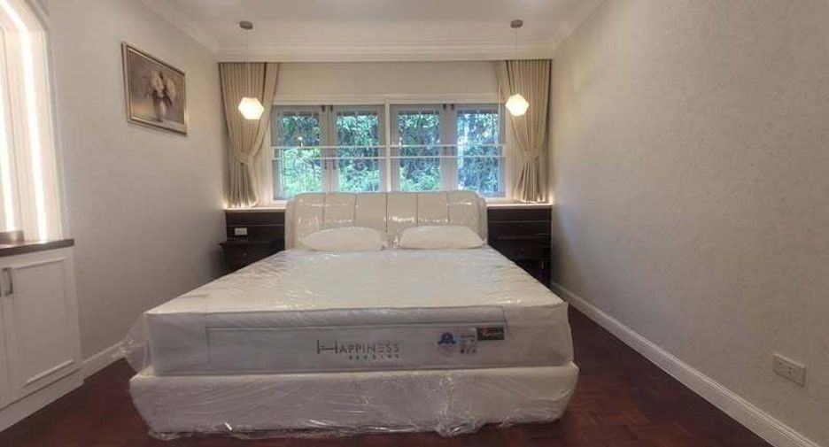 ให้เช่า 4 ห้องนอน บ้านเดี่ยว ใน คลองเตย, กรุงเทพฯ