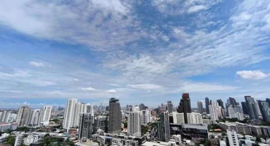 For rent 1 bed condo in Watthana, Bangkok