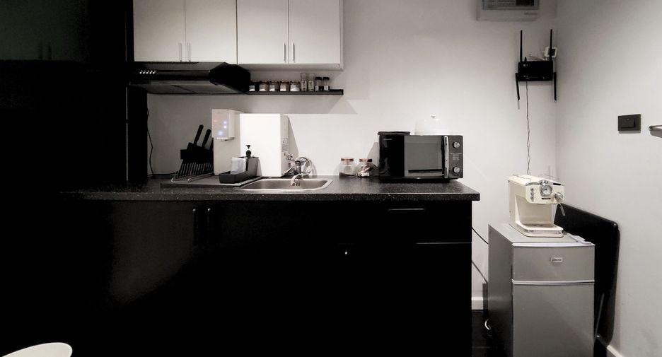 For rent studio condo in Huai Khwang, Bangkok