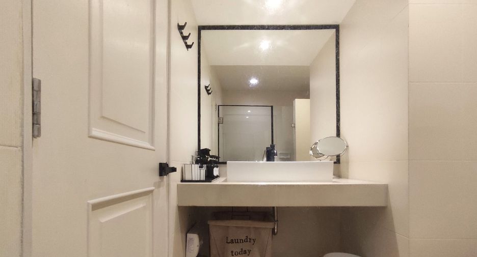 For rent studio condo in Huai Khwang, Bangkok