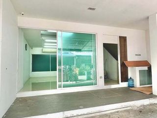 Oficina en alquiler en Bang Sao Thong, Samut Prakan
