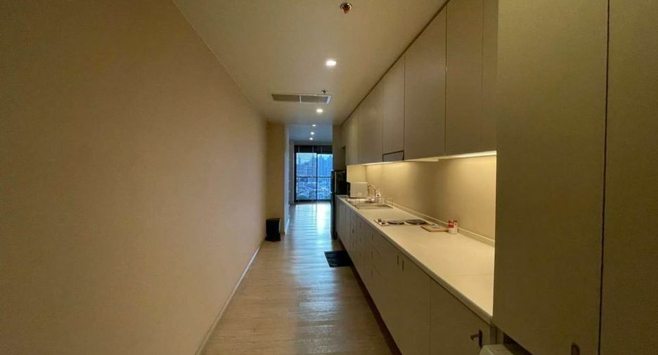 For rent 1 bed condo in Watthana, Bangkok
