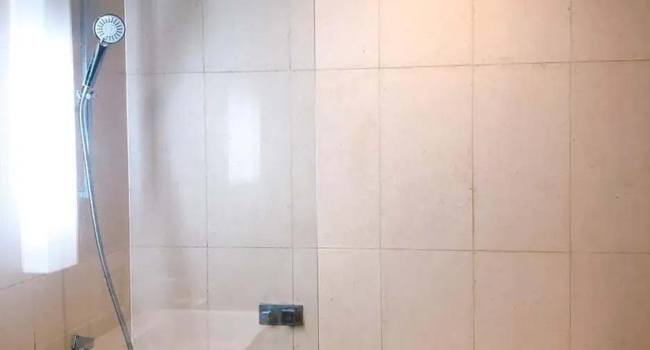For rent 2 bedrooms condo in Sathon, Bangkok