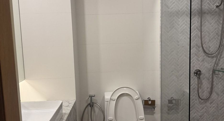 For rent studio condo in Sathon, Bangkok
