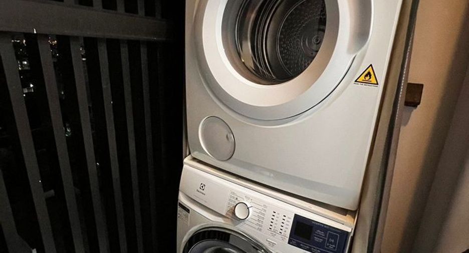 For rent studio condo in Khlong San, Bangkok
