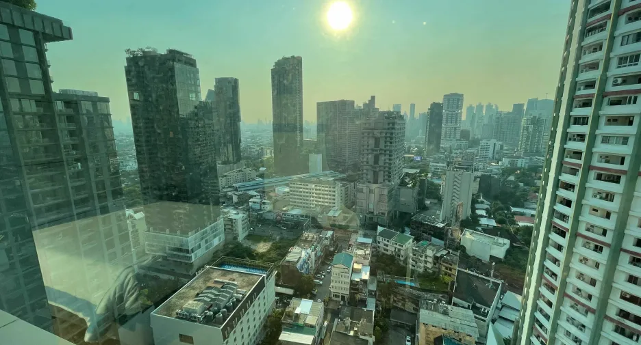For rent 3 bedrooms condo in Watthana, Bangkok