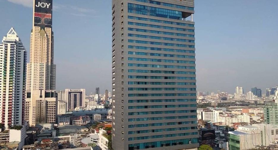 For rent studio condo in Pathum Wan, Bangkok