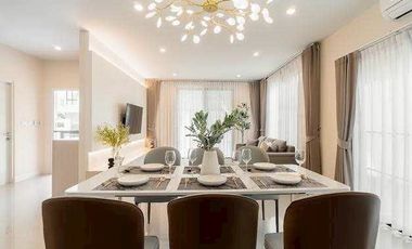 Haus zur Miete mit 4 Zimmer in Prawet, Bangkok