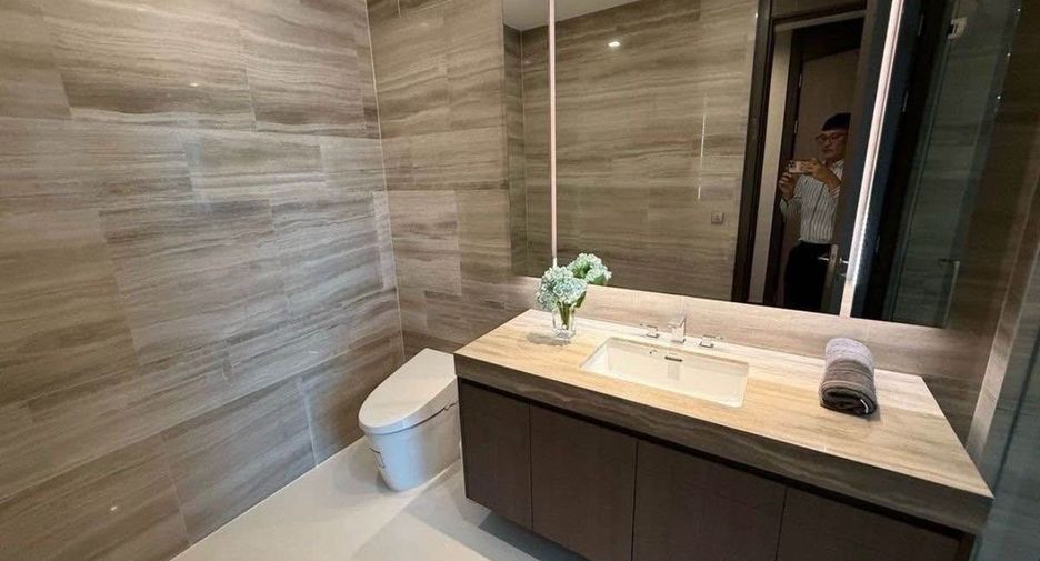Condo en alquiler de 2 habitaciones en Khlong Toei, Bangkok
