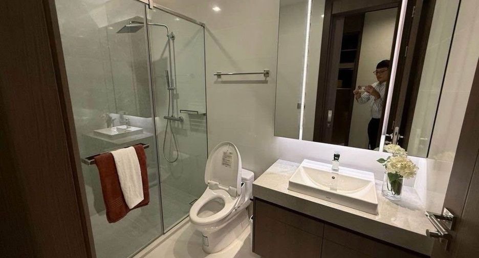 Condo en alquiler de 2 habitaciones en Khlong Toei, Bangkok