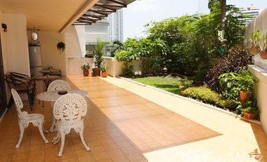 For rent 4 bedrooms condo in Khlong Toei, Bangkok