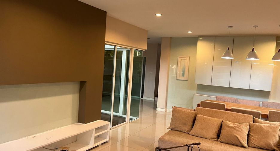 For rent 3 ベッドルーム house in Prawet, Bangkok