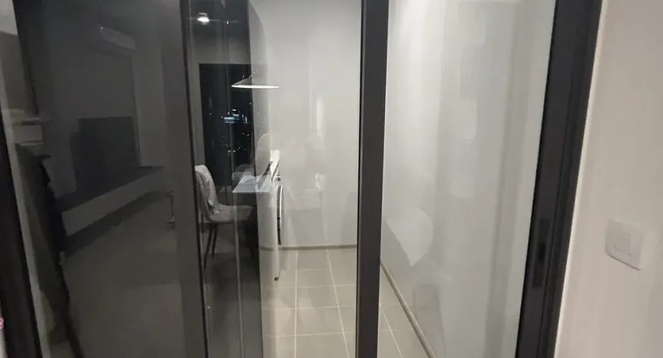 Condo en alquiler de 2 habitaciones en Phra Khanong, Bangkok